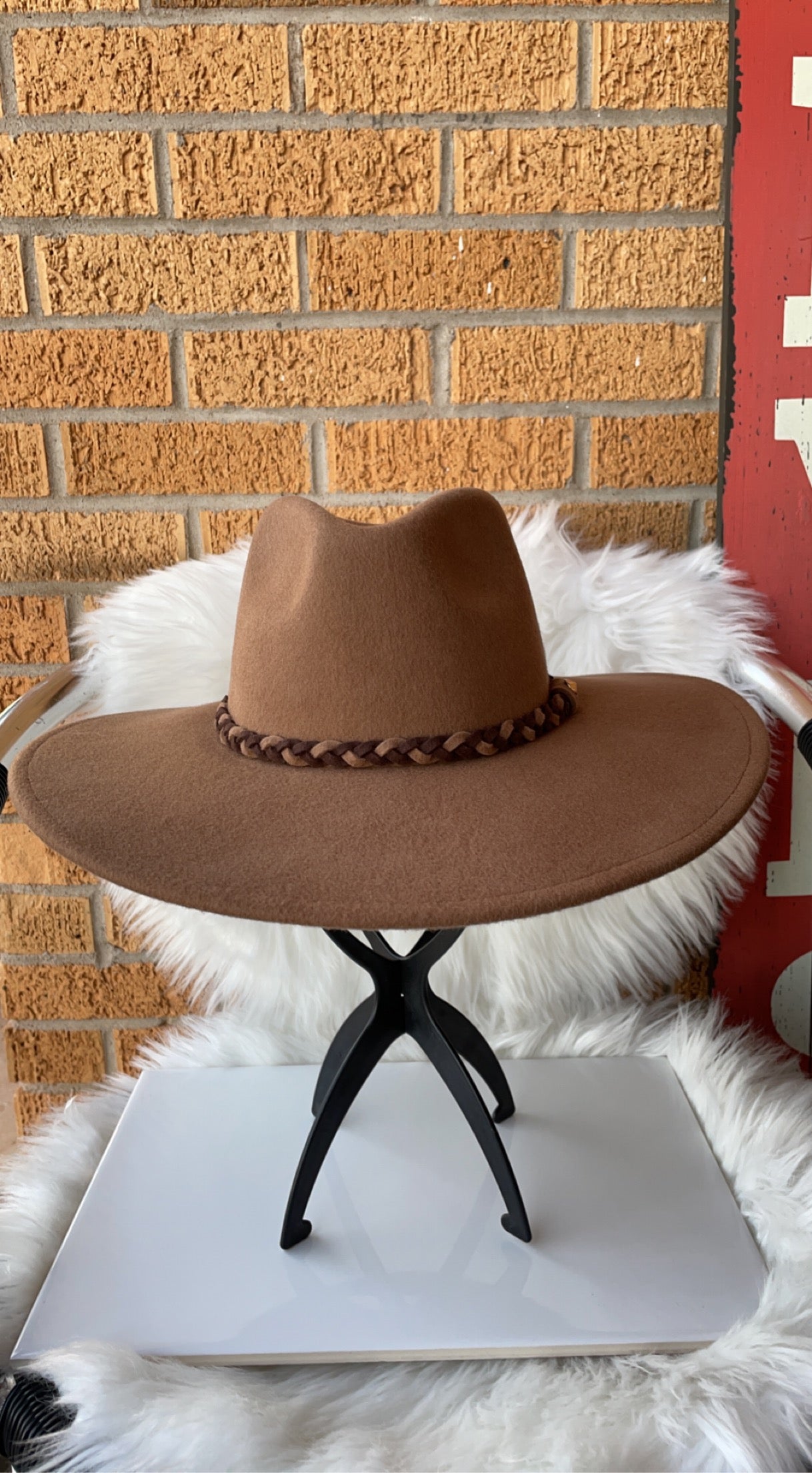 Brown floppy hat